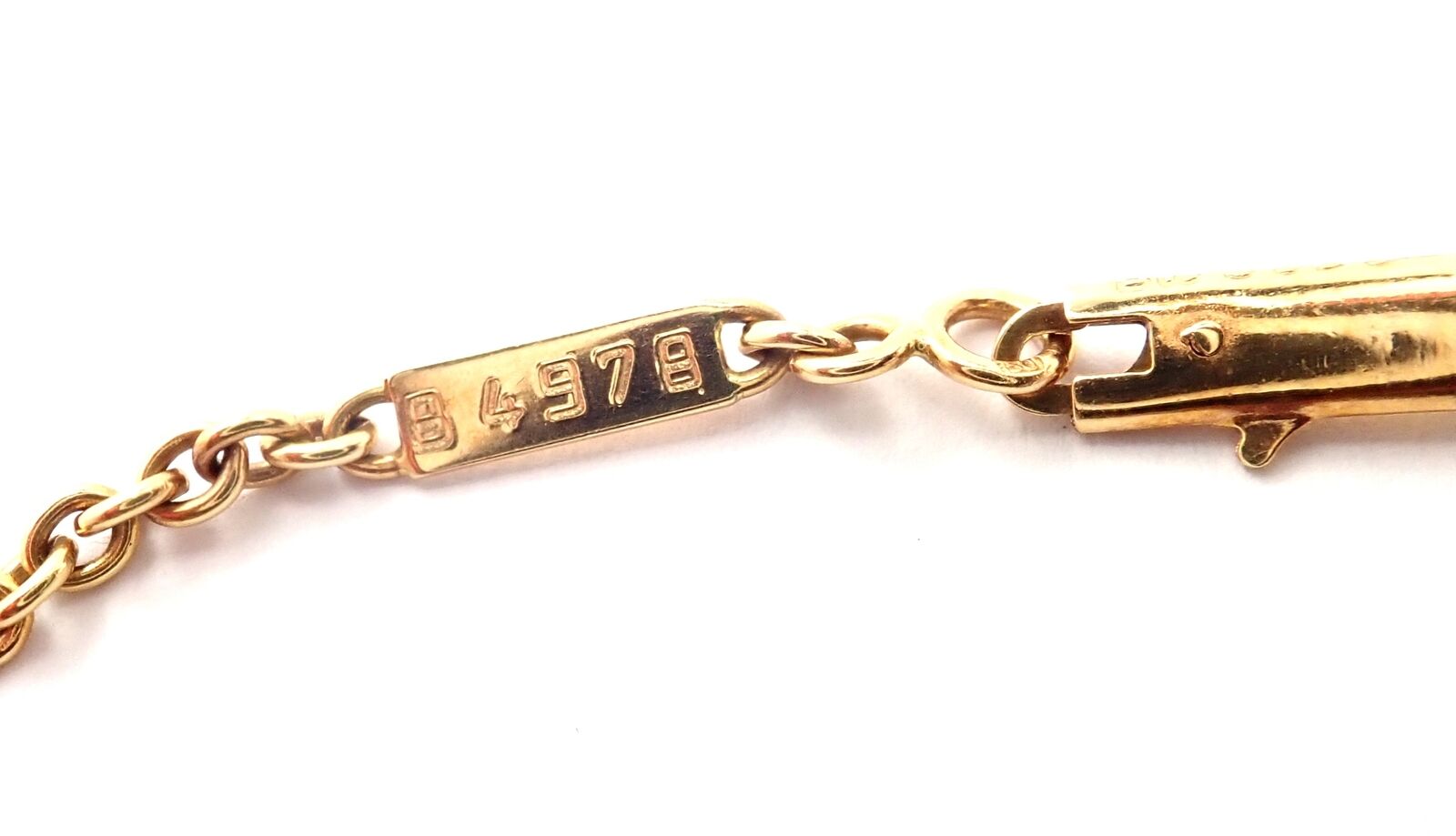 Van Cleef & Arpels Jewelry & Watches:Fine Jewelry:Necklaces & Pendants Authentic Van Cleef & Arpels 18k Gold Coral Bead Fruit Basket Pendant Necklace