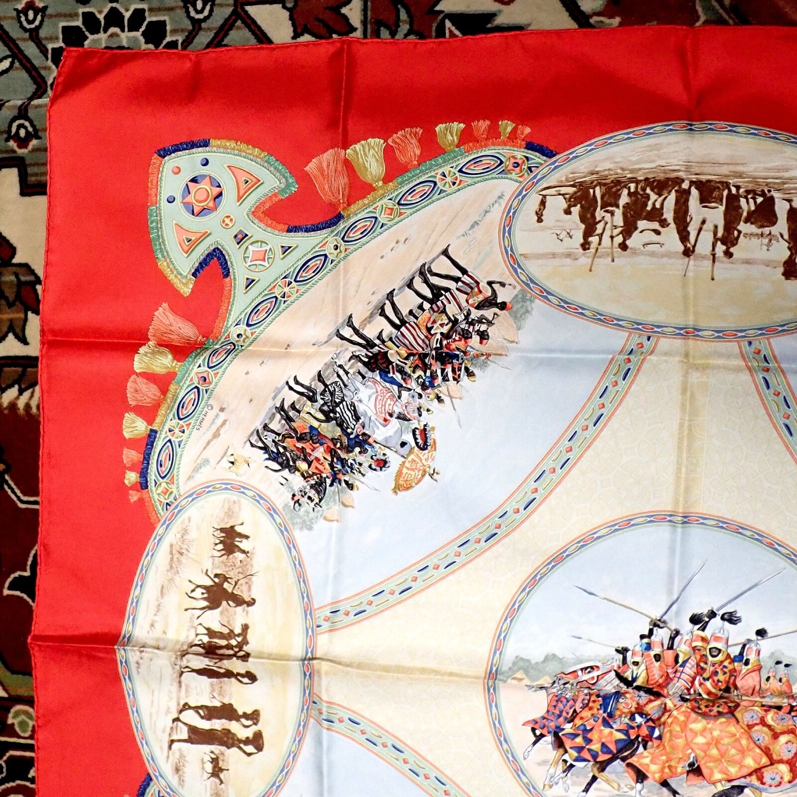 Authentic RARE! Hermes Carre Africa Tribe Vintage 90cm Silk Authentic RARE! Hermes Carre Africa Tribe Vintage 90cm Silk